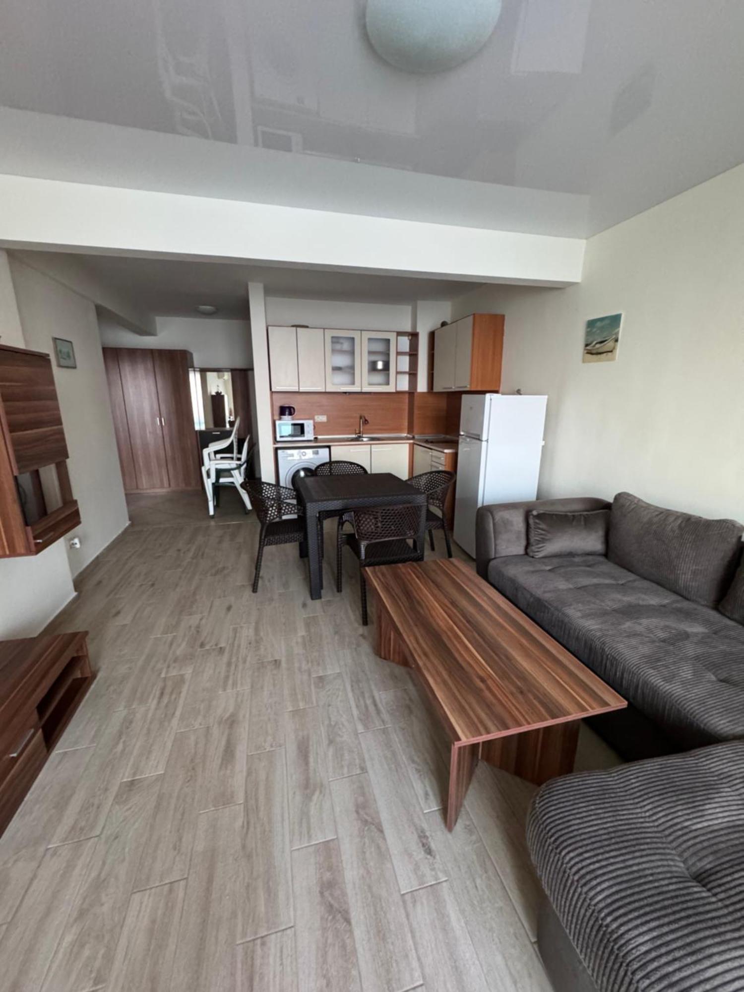 Lozenetz Beach Apartments ภายนอก รูปภาพ