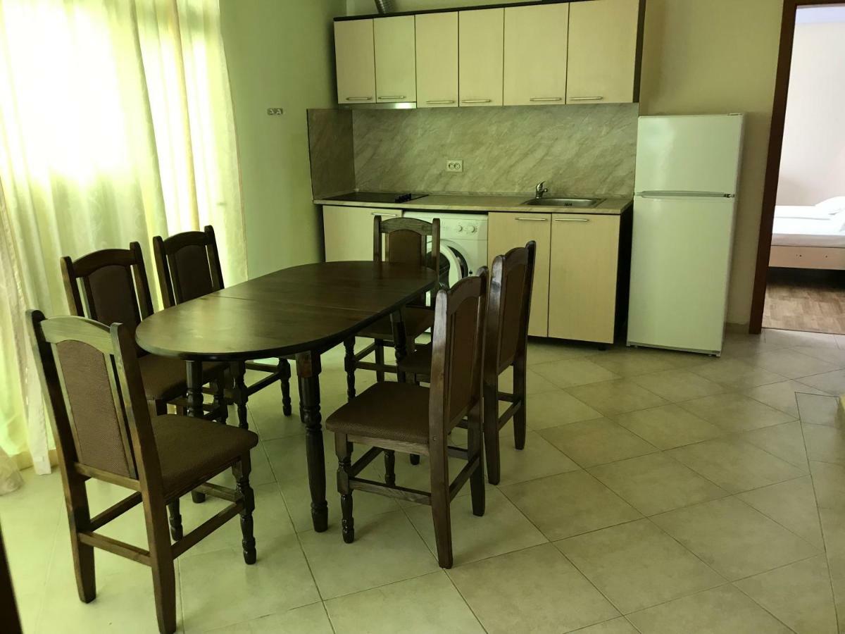 Lozenetz Beach Apartments ภายนอก รูปภาพ